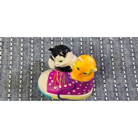 1990s Lisa Frank "Kittens in a Sneaker" PVC figurine - Picture 7 of 10